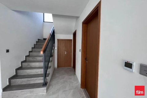 Villa in Dubai 3 bedrooms, 161 sq.m. № 134746 - photo 8