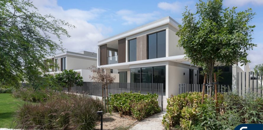 Villa in Tilal Al Ghaf, Dubai 5 bedrooms, 527 sq.m. № 75055