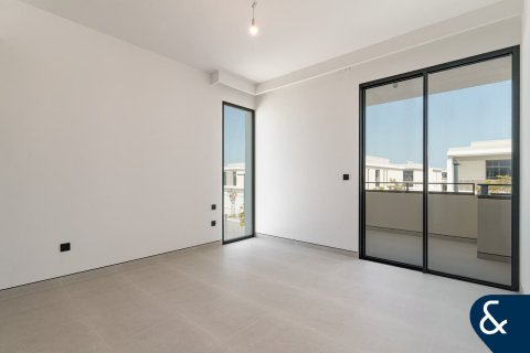 Villa en Tilal Al Ghaf, Dubai, 5 dormitorios, 527 m², № 75055 - foto 10