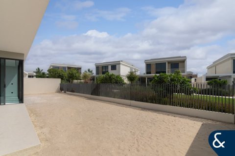 Villa en Tilal Al Ghaf, Dubai, 5 dormitorios, 527 m², № 75055 - foto 2