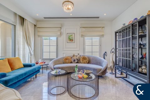 Villa en District 16, Jumeirah Village Circle, Dubai, 3 dormitorios, 630 m², № 75053 - foto 4