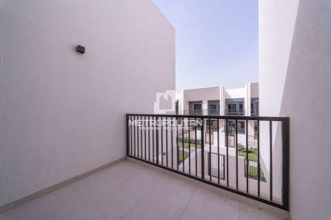 Townhouse in Town Square, Dubai 4 bedrooms, 262 sq.m. № 73755 - photo 5