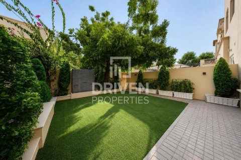 Villa en Springs 12, The Springs, Dubai, 2 dormitorios, 151.52 m², № 128367 - foto 16