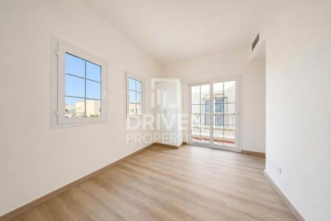 Villa en Springs 12, The Springs, Dubai, 2 dormitorios, 151.52 m², № 128367 - foto 10
