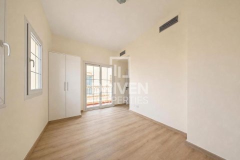 Villa en Springs 12, The Springs, Dubai, 2 dormitorios, 151.52 m², № 128367 - foto 9