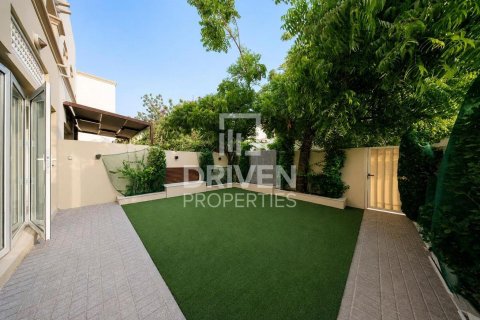 Villa en Springs 12, The Springs, Dubai, 2 dormitorios, 151.52 m², № 128367 - foto 19