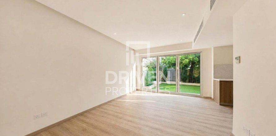 Villa en Springs 12, The Springs, Dubai, 2 dormitorios, 151.52 m², № 128367