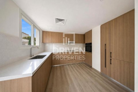 Villa en Springs 12, The Springs, Dubai, 2 dormitorios, 151.52 m², № 128367 - foto 5
