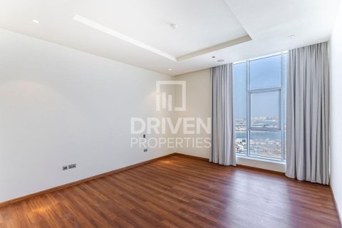 Apartment in Tiara Residences, Palm Jumeirah, Dubai 3 bedrooms, 222.22 sq.m. № 128360 - photo 11
