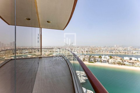 Apartment in Tiara Residences, Palm Jumeirah, Dubai 3 bedrooms, 222.22 sq.m. № 128360