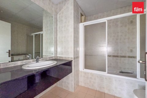 Villa in Umm Suqeim, Dubai 4 bedrooms, 320 sq.m. № 83588 - photo 13