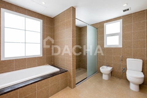 Villa à Jumeirah Village Triangle, Dubai, 2 chambres, 250 m², № 123189 - photo 21
