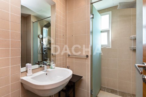 Villa à Jumeirah Village Triangle, Dubai, 2 chambres, 250 m², № 123189 - photo 15