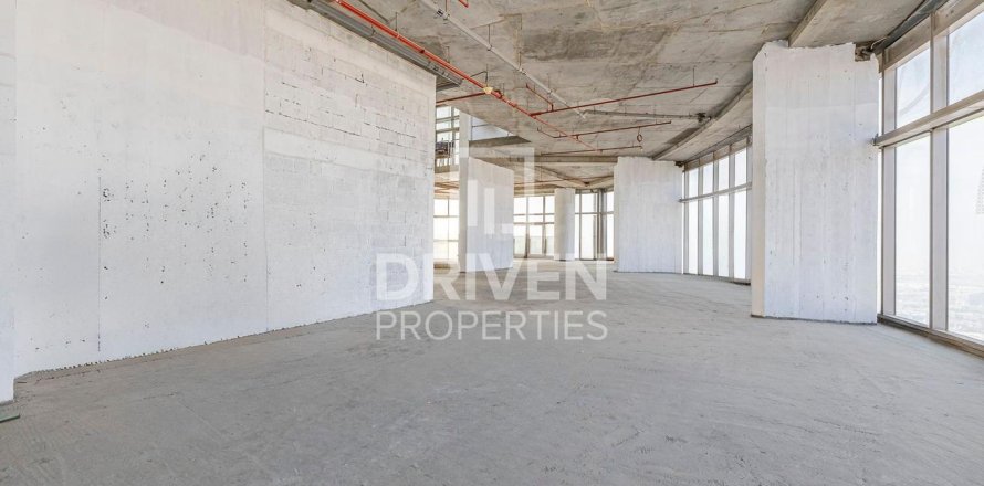 Apartment in Culture Village, Dubai 6 bedrooms, 1553 sq.m. № 65233