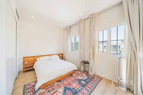 Купить виллу в Springs 14, The Springs, Дубай: 2 спальни, 153м², № 71151 - фото 13