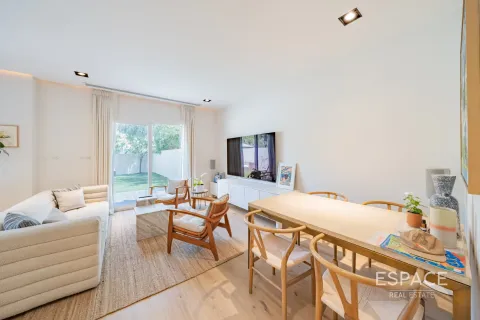 Купить виллу в Springs 14, The Springs, Дубай: 2 спальни, 153м², № 71151 - фото 2