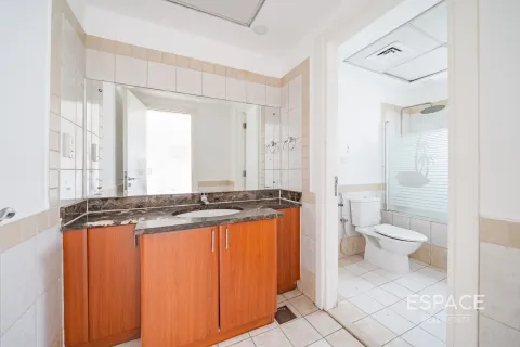 Villa in Springs 12, The Springs, Dubai 3 bedrooms, 209 sq.m. № 71149 - photo 11