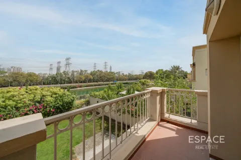 Villa in Springs 12, The Springs, Dubai 3 bedrooms, 209 sq.m. № 71149 - photo 14