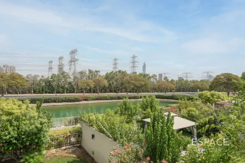 Villa in Springs 12, The Springs, Dubai 3 bedrooms, 209 sq.m. № 71149 - photo 17