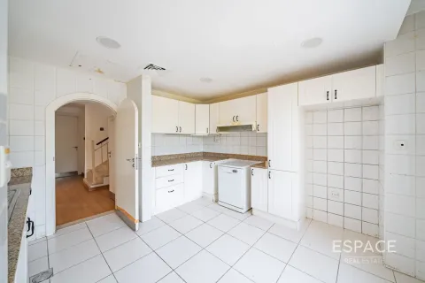 Villa in Springs 12, The Springs, Dubai 3 bedrooms, 209 sq.m. № 71149 - photo 5