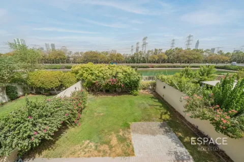 Villa in Springs 12, The Springs, Dubai 3 bedrooms, 209 sq.m. № 71149 - photo 15