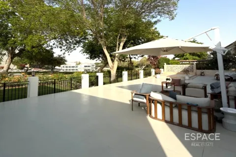 Купить виллу в Green Community Motor City, Motor City, Дубай: 5 спален, 678м², № 71136 - фото 16