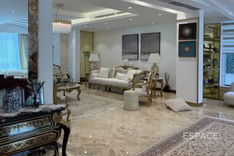Купить виллу в Green Community Motor City, Motor City, Дубай: 5 спален, 678м², № 71136 - фото 13