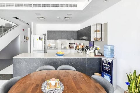Maison de ville à Al Furjan, Dubai, 4 chambres, 163 m², № 24095 - photo 16