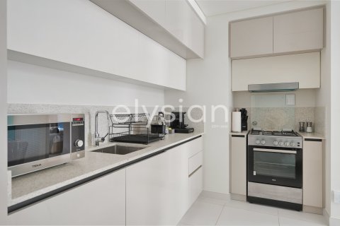 Apartamento en EMAAR Beachfront, Dubai Harbour, Dubai, 1 dormitorio, 77 m², № 37914 - foto 4