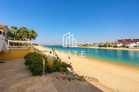 Villa in Palm Jumeirah, Dubai 5 bedrooms, 622 sq.m. № 121598 - photo 3