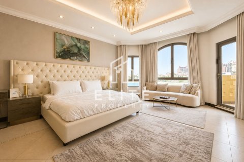Villa in Palm Jumeirah, Dubai 5 bedrooms, 622 sq.m. № 121598 - photo 17
