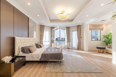 Villa in Palm Jumeirah, Dubai 5 bedrooms, 492 sq.m. № 121596 - photo 14