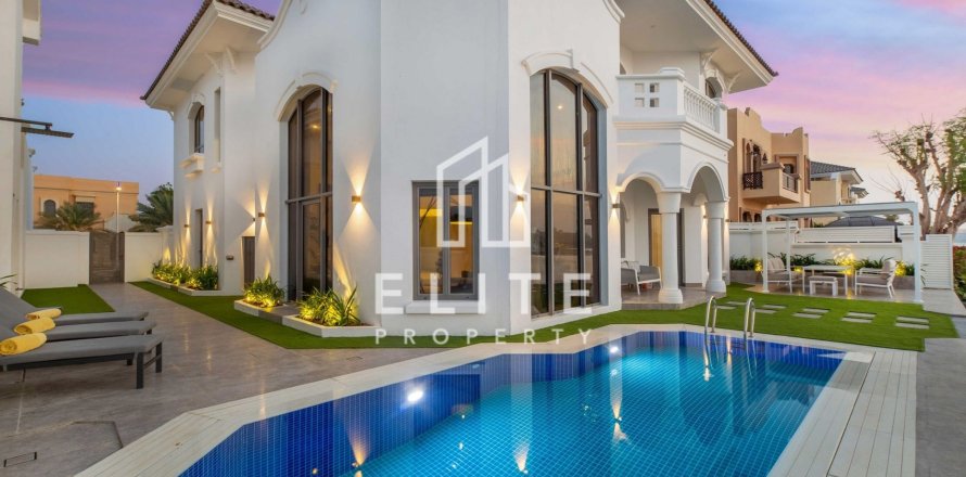 Villa in Palm Jumeirah, Dubai 5 bedrooms, 492 sq.m. № 121596
