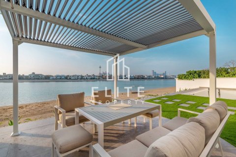 Villa in Palm Jumeirah, Dubai 5 bedrooms, 492 sq.m. № 121596 - photo 7