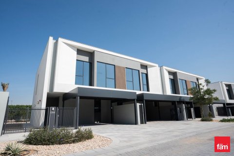 Вилла в Дубае, 3 спальни, 340.7м², № 90589