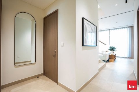 Снять в аренду виллу в Дубае: 3 спальни, 340.7м², № 90589 - фото 7