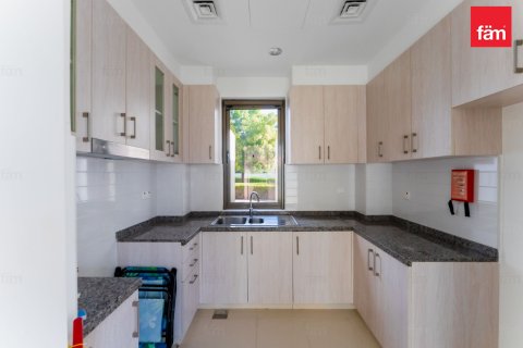 Снять в аренду виллу в Риме, Дубай: 3 спальни, 307.4м², № 90580 - фото 7