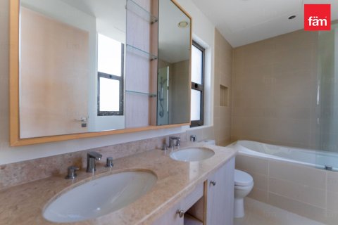 Снять в аренду виллу в Риме, Дубай: 3 спальни, 307.4м², № 90580 - фото 9