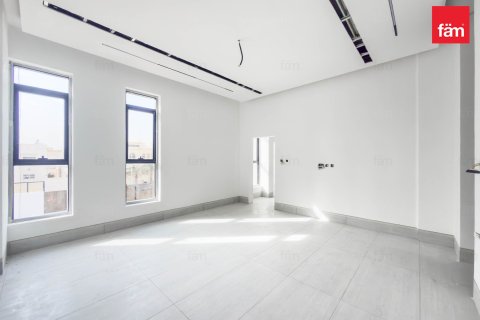 Villa en Al Barsha, Dubai, 5 dormitorios, 1393.5 m², № 90579 - foto 10
