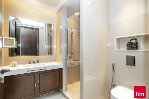 Apartment in Downtown Dubai (Downtown Burj Dubai), Dubai 3 bedrooms, 205.9 sq.m. № 70691 - photo 16