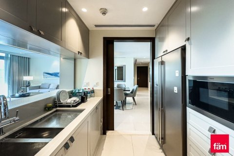 Apartment in Downtown Dubai (Downtown Burj Dubai), Dubai 3 bedrooms, 205.9 sq.m. № 70691 - photo 11