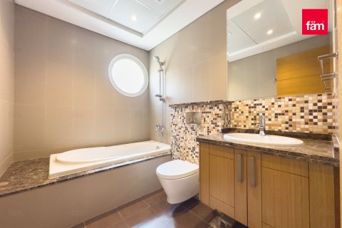 Снять в аренду виллу в Дубае: 5 спален, 690.1м², № 70690 - фото 24