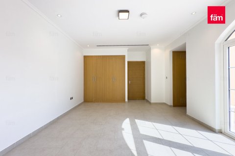 Снять в аренду виллу в Дубае: 5 спален, 690.1м², № 70690 - фото 11