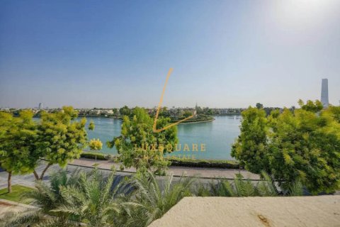 Villa in Sector E, Emirates Hills, Dubai 8 bedrooms, 1486 sq.m. № 132991 - photo 8