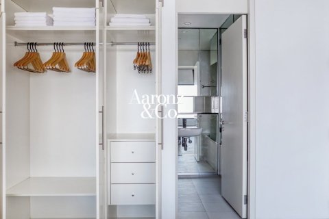 Apartment in DIFC, Dubai 2 bedrooms, 148 sq.m. № 132986 - photo 19