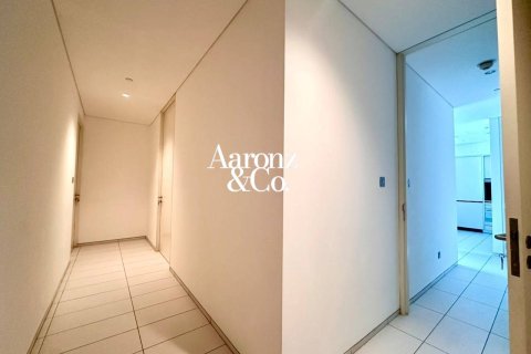 Apartment in DIFC, Dubai 2 bedrooms, 148 sq.m. № 132986 - photo 11