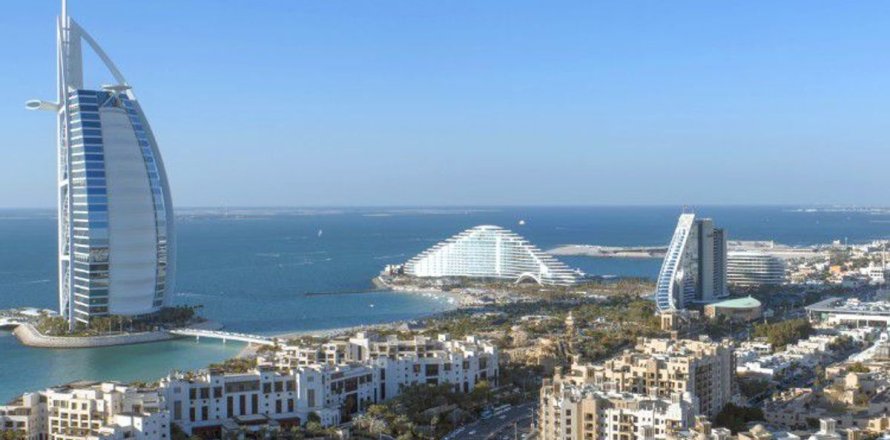 Appartement à Umm Suqeim, Dubai, 2 chambres, 182 m², № 69729