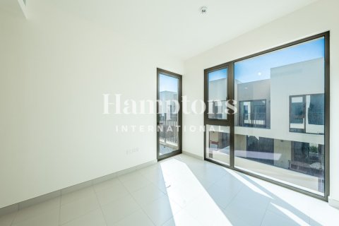 Снять в аренду виллу в Dubai South (Dubai World Central), Дубай: 3 спальни, 179.93453040м², № 114929 - фото 10