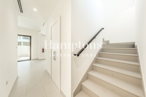 Снять в аренду виллу в Dubai South (Dubai World Central), Дубай: 3 спальни, 179.93453040м², № 114929 - фото 15