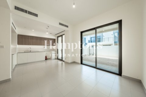 Снять в аренду виллу в Dubai South (Dubai World Central), Дубай: 3 спальни, 179.93453040м², № 114929 - фото 3